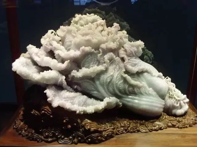 玉雕白菜,实在太漂亮了