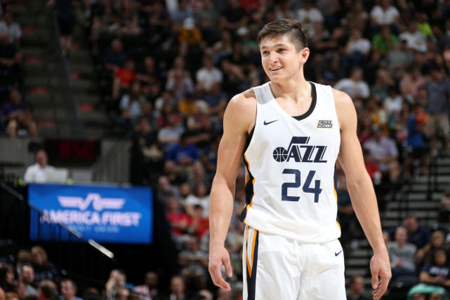 已經是第三次了！最髒新秀Allen夏季聯賽再出暗招  Baldwin憤然反擊被逐出場（影）-黑特籃球-NBA新聞影音圖片分享社區