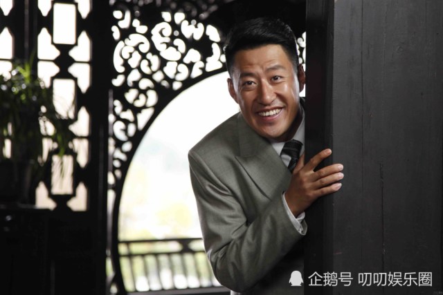 电视剧《以父之名》将在8月23日开机,主演敲定于震,叶璇?