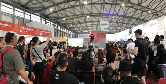 中国力量举联盟CPA首届国际标准力量赛事完