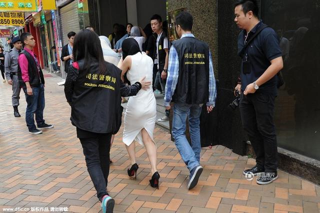 澳门扫黄抓获21名<em>韩国卖淫女</em>_新闻_腾讯网