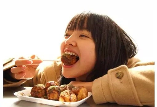 有一个<em>吃货女友</em>是什么感觉,已笑喷!_订阅_腾讯