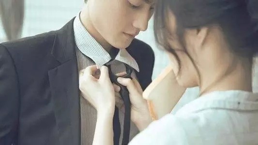 跟成熟女生谈恋爱时什么感觉