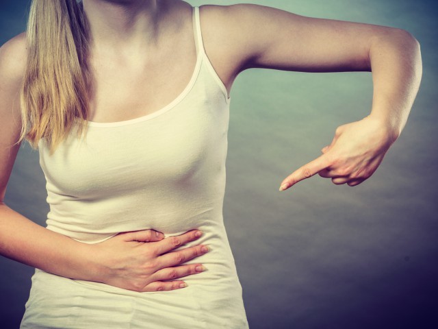 女性左下腹疼痛可能病因 了解这些很重要