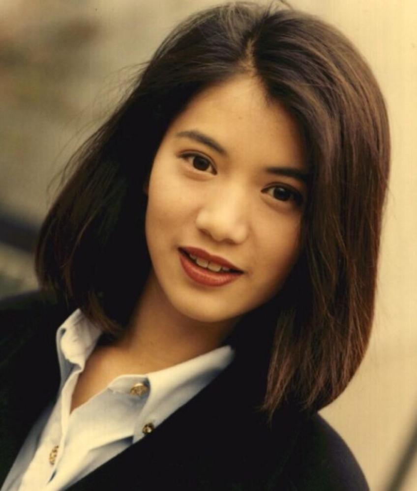 袁咏仪拒绝美颜,佘诗曼不喜欢滤镜,港星对自己