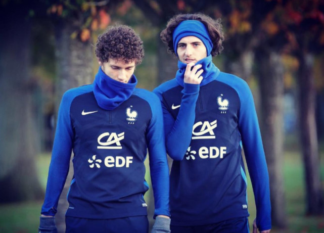 曝巴萨4000万草签国宝级中场 他与世界杯冠军