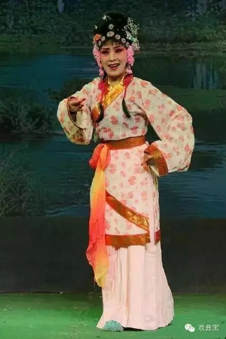 "花鼓皇后"李春华演绎经典之作《站花墙》