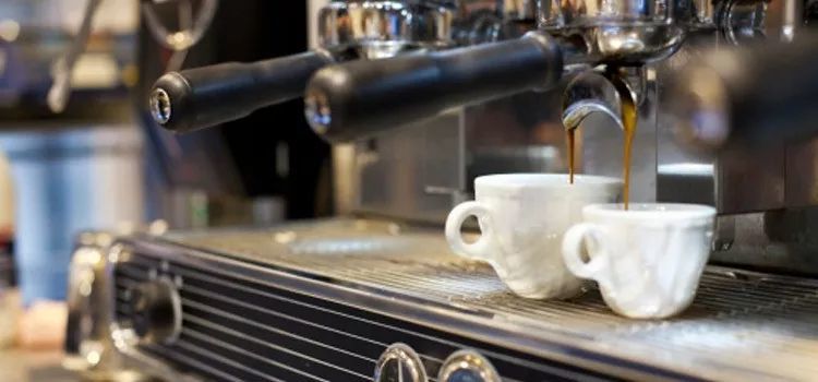 美国星巴克点单攻略,掌握这些英语单词,和店员