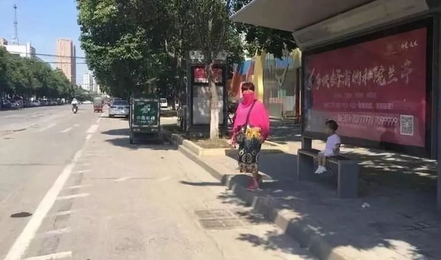 黑色禁停!许昌市区多处蓝色停车位被取消!