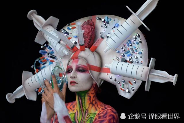 世界人体彩绘节开幕,男女模特一起凹造型:这款