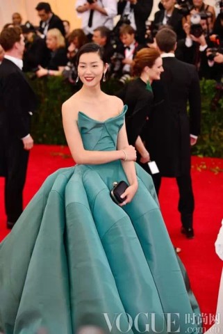 什么是Met Ball?女神穿什么去Met Ball?