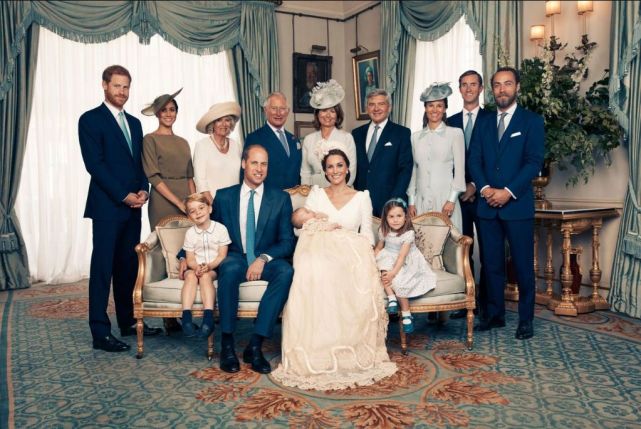 英国王室宝宝_英国王室和西班牙王室_英国王室全家福