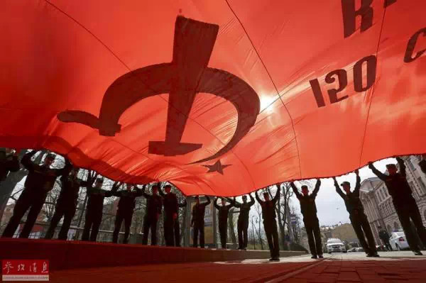 头条 | 中国将在俄罗斯阅兵式上扮演要角