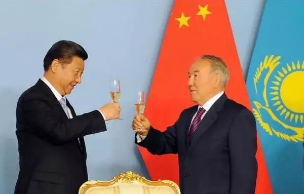 中国哈萨克斯坦两国关系为何走得这么近?