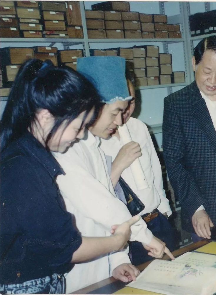 诗人顾城和谢烨之死的真相:是猝发的意外事件