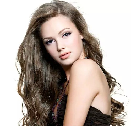 年轻人为何会长出白头发