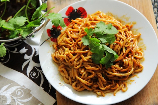 夏日必备懒人拌面,清清爽爽好开胃!