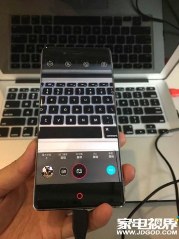 努比亚Z9的无边框有多逆天 这三张图告诉你