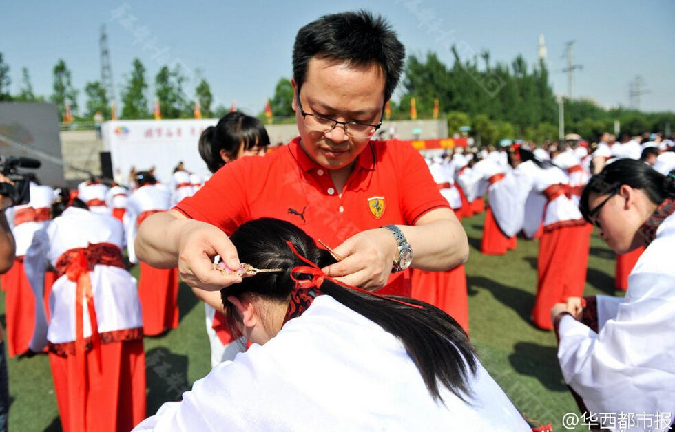 腾讯动漫新闻a动漫女生图片