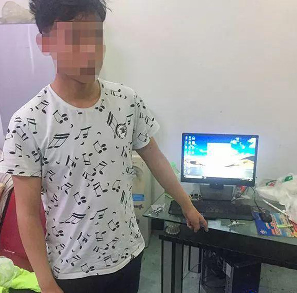 公安部督办团伙黑客案在自贡告破:黑客受雇每