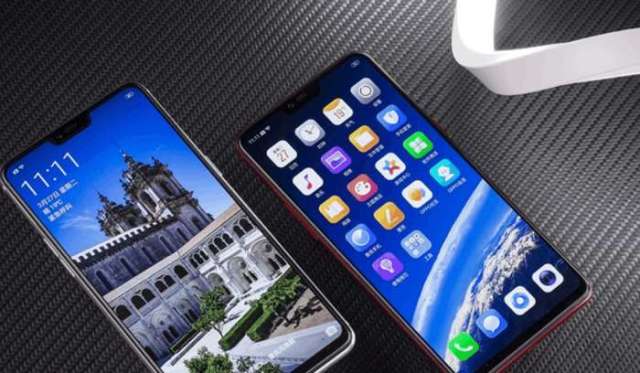 Find X用户哭吧!OPPO R17有NFC有1.4光圈还