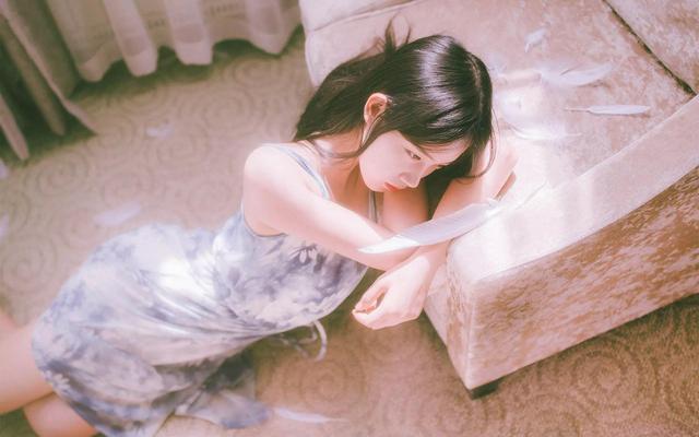 一个43离婚女人的辛酸泪:人到中年,离婚后男女