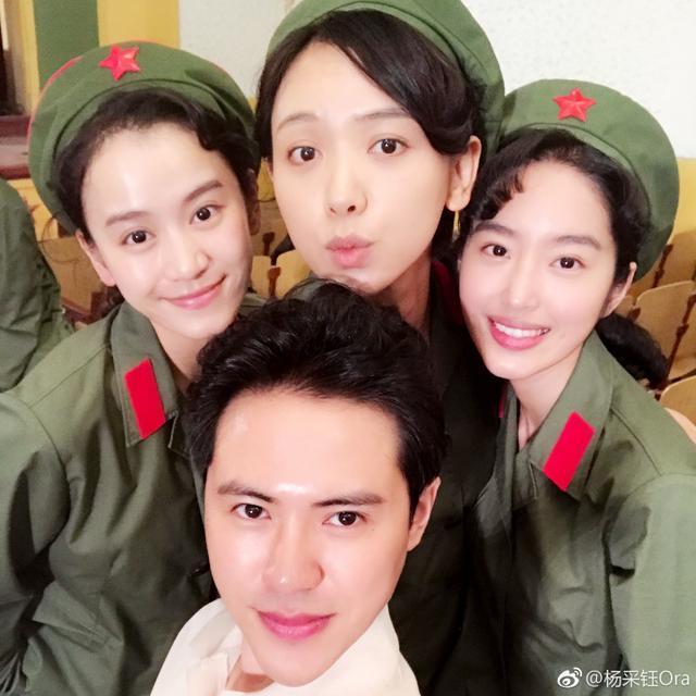 《芳华》女主杨采钰自曝好友差点被某导演性侵，女生抑郁哭了半年