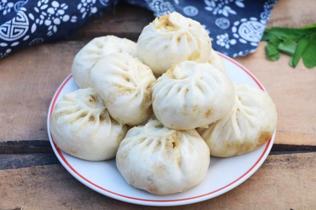老妈这样调出的小笼包馅儿,出锅一口气吃8个,