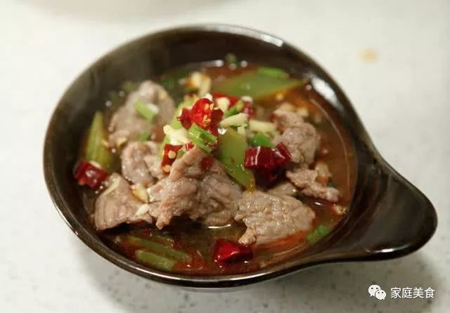 【每天一菜】教你做水煮牛肉,麻辣鲜香,牛肉滑嫩,一看