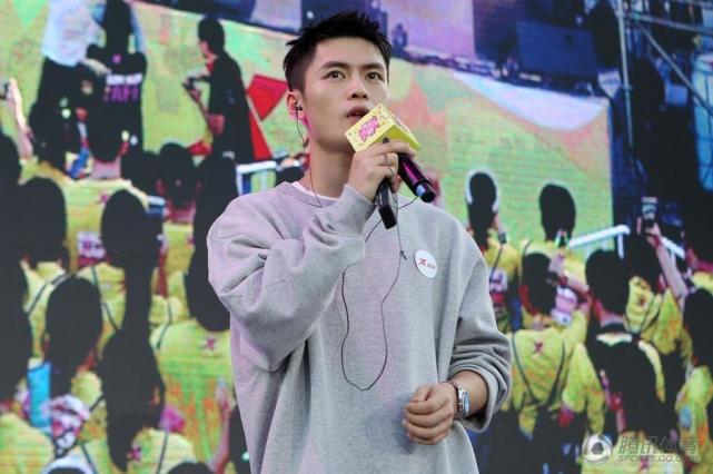 专访宁桓宇:发自内心喜欢特步企鹅跑 粉丝相互