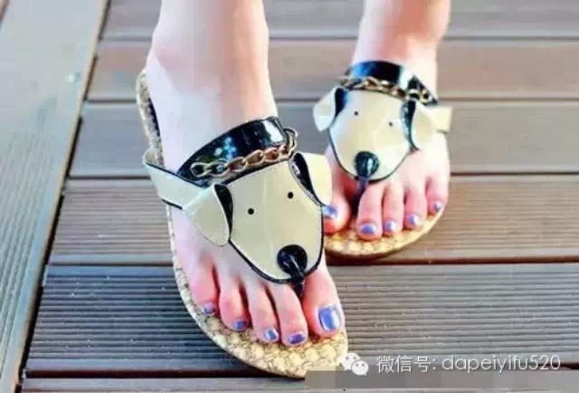 最伤<em>女人脚</em>的7种鞋款,千万不要再穿了!不是吓