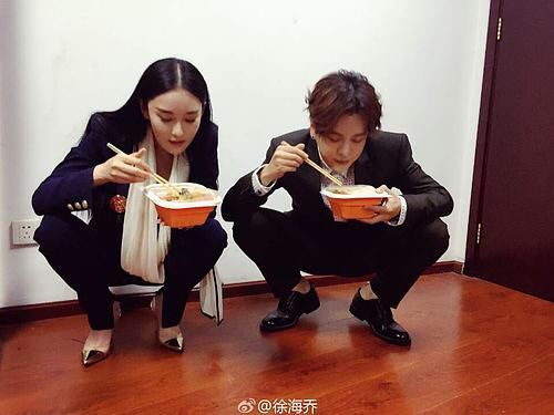 徐海乔前女友是程小蒙啊,疑整容改年龄打女星