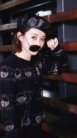 美女赵丽颖帅气黑色手机锁屏壁纸