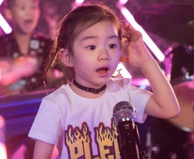 是有多好,才有如此好的老公女儿,李承铉家境也