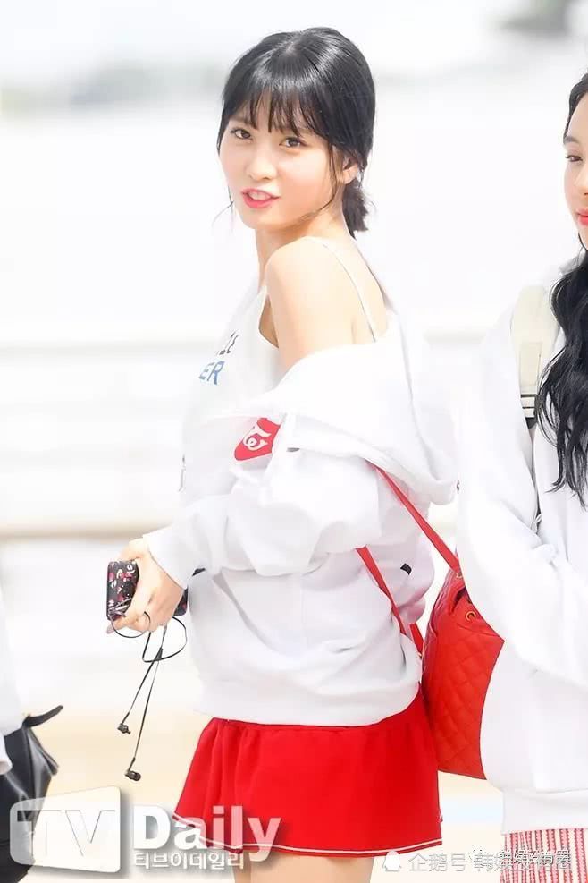 身材好又爱露?宅男都喜欢 twice 成员 momo 的原因