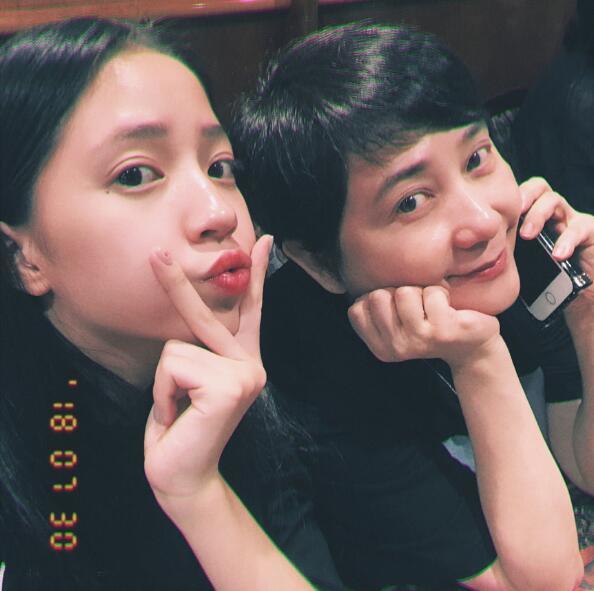 欧阳娜娜的妹妹欧阳娣娣近照曝光,庆14岁生日