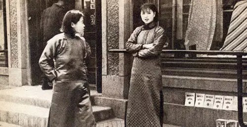 你觉得这种衣服叫旗袍?(吐槽向)