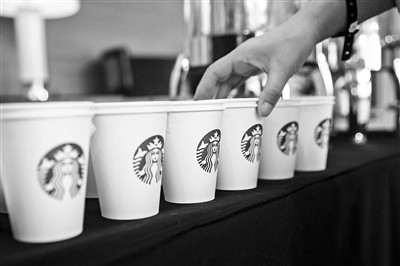 星巴克联手阿里巴巴在华开展外卖业务,谁在蚕