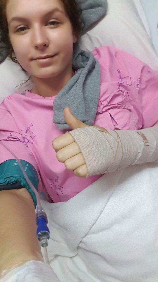 女孩跌落瀑布险丧命 全身半数骨骼骨折