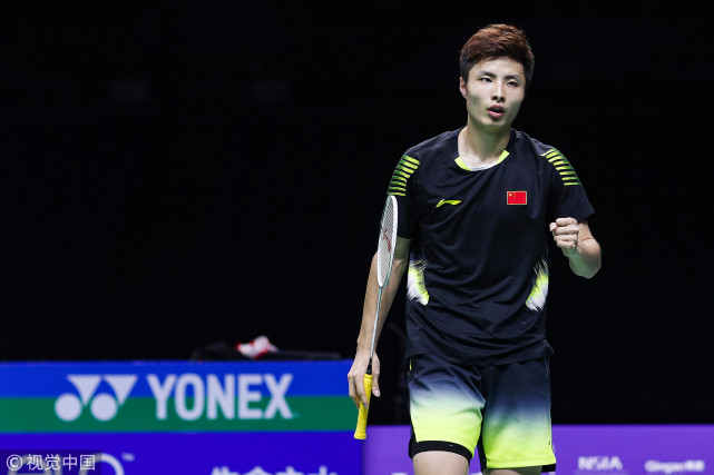 世锦赛石宇奇2-1逆转胜周天成 晋级4强静候谌