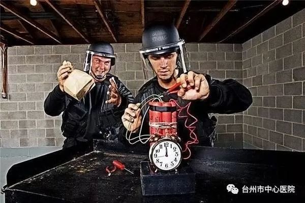 八旬老人腹部大血管上生了血管瘤 半年内疯长