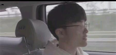 Faker没有头像的网友竟然是这样!女友:李哥,我a头像女生字信的带微真相图片