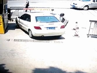 那些震惊全中国的<em>女司机</em>,血淋淋的<em>教训</em>!_订阅