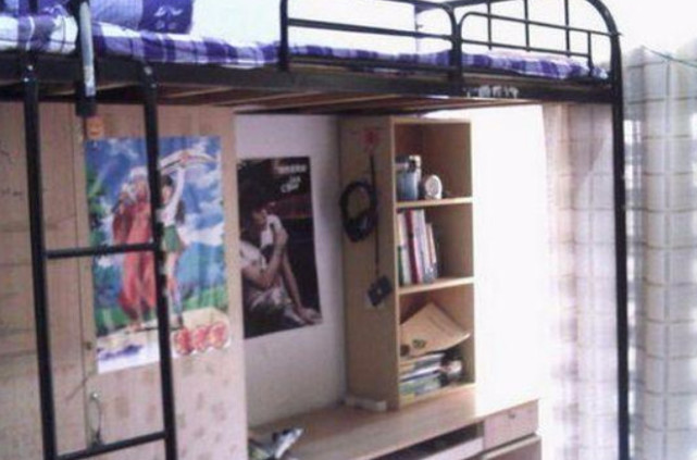 清华大学的宿舍 VS 北京大学的宿舍!网友:这差