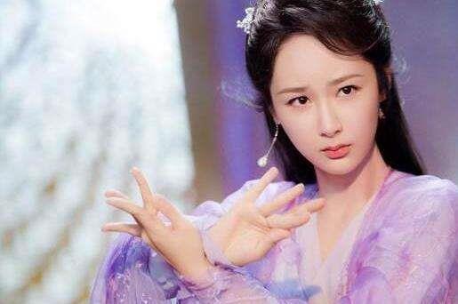 杨紫饰演的锦觅跟杨幂饰演的白浅,谁的扮相更美?