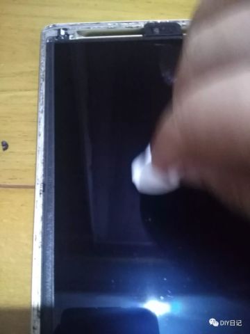 640