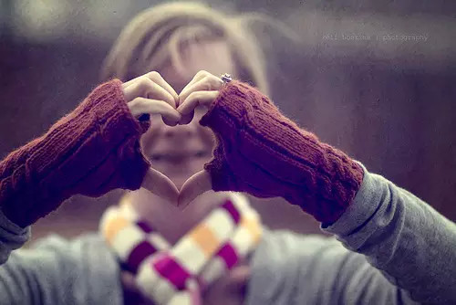 累不累,脚最懂;苦不苦,心最明