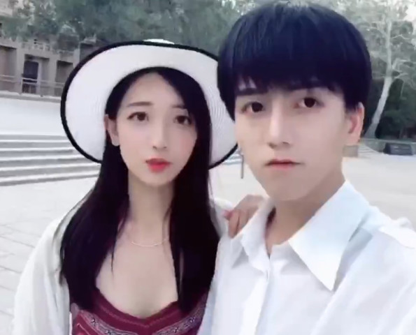抖音又一对视频火了!6条身份搞笑图片表情包下载信动态微聊天涨粉三千万,情侣图片