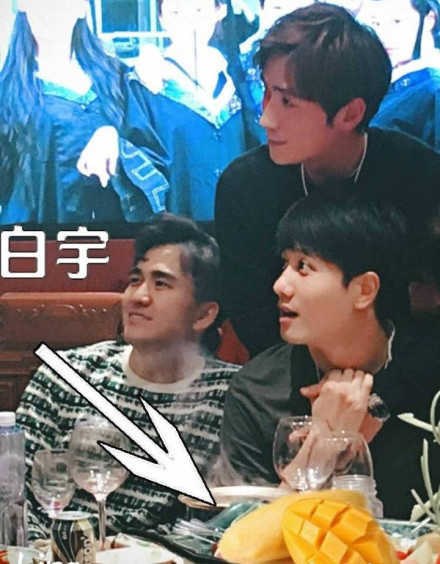 天要下雨,娘要嫁人,朱一龙出道十年终于与徐子