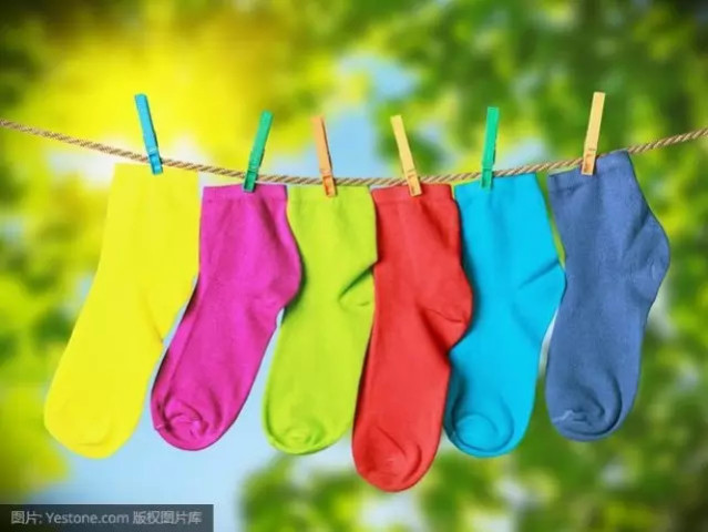 这台洗衣机不一样:一次只能洗一双袜子,它想改